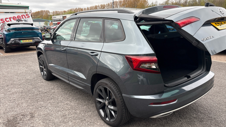 Skoda Karoq 2.0 TDI Sport Line 4x4 5dr Diesel Estate
